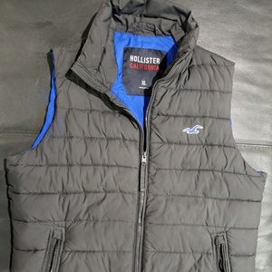 Hollister puffer quilted vest